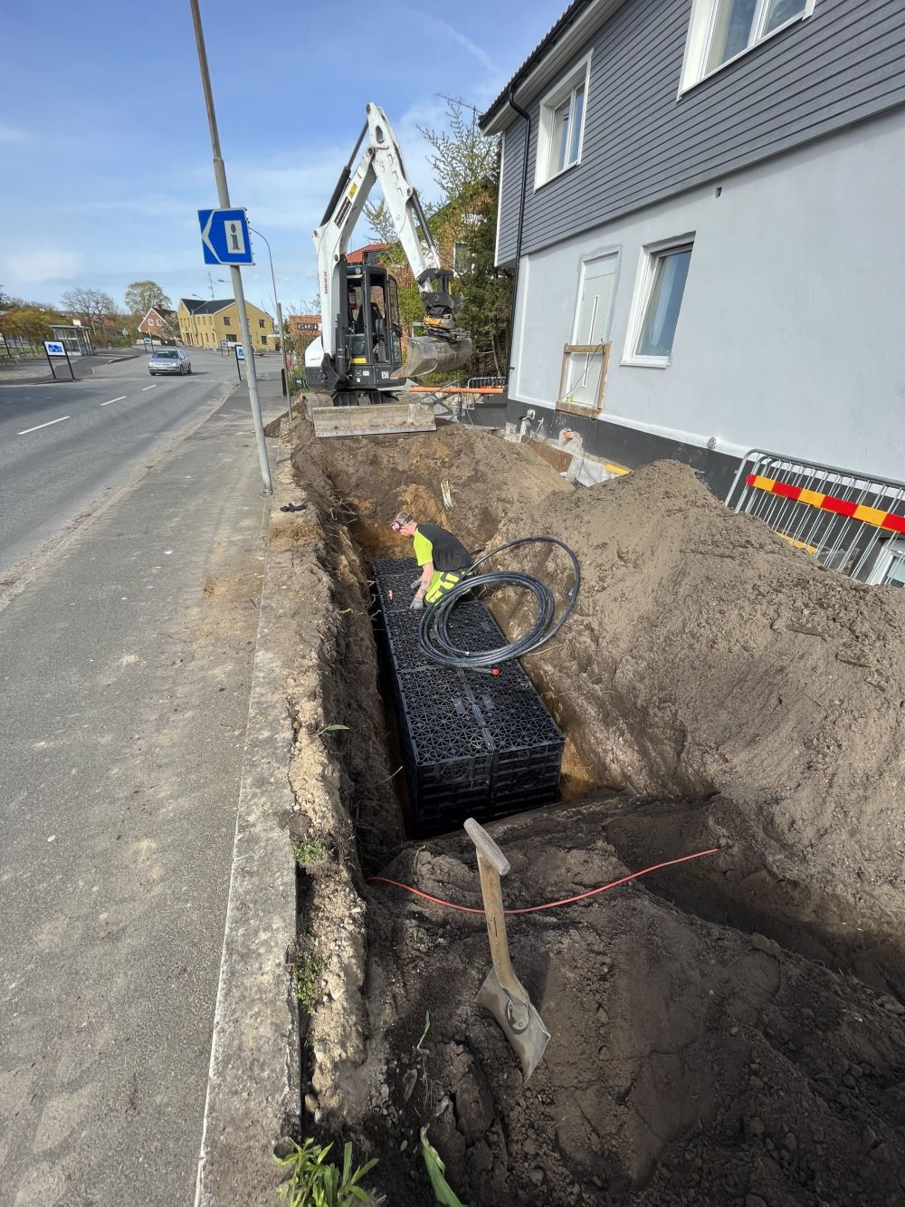 Dränering tomelilla  trygg grund på skiftande mark
